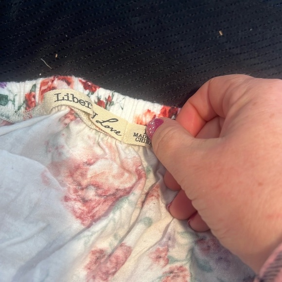 Liberty love, cold shoulder floral cotton tee - Picture 3 of 5